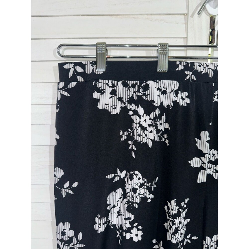 Susan Graver Liquid Knit Crop Pants Size 2X Like New - Picture 3 of 8